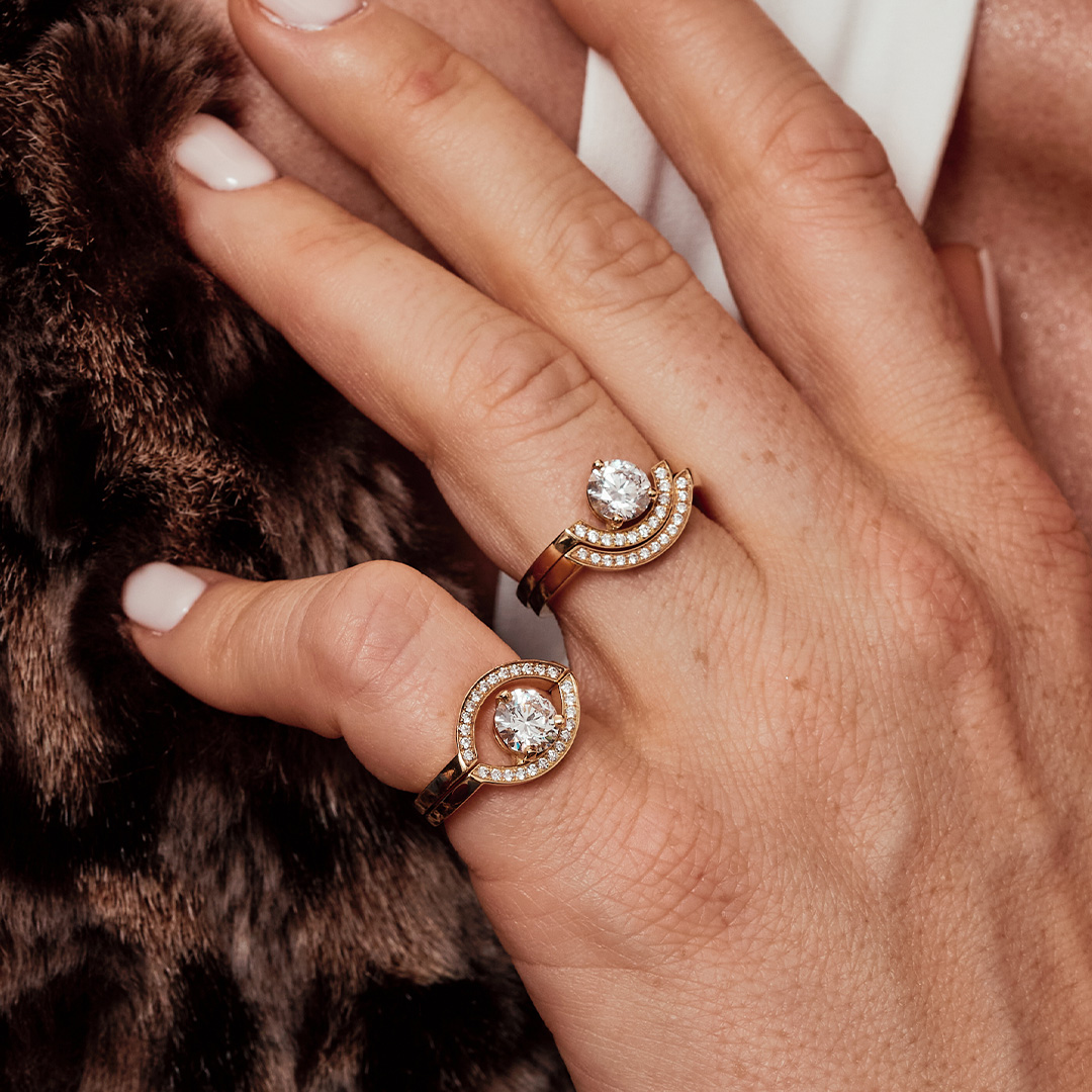 Bague_Intrepide_grand_arc_pavee_-_Or_jaune_18k_-_diamant_ethique_-_Loyale_Paris
