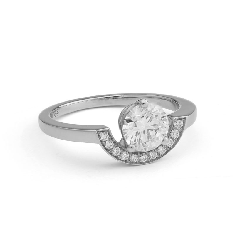 Bague_Intrepide_petit_arc_1-5ct_pavee_-_Or_blanc_18k_-_diamant_ethique_-_Loyale_Paris_-_1